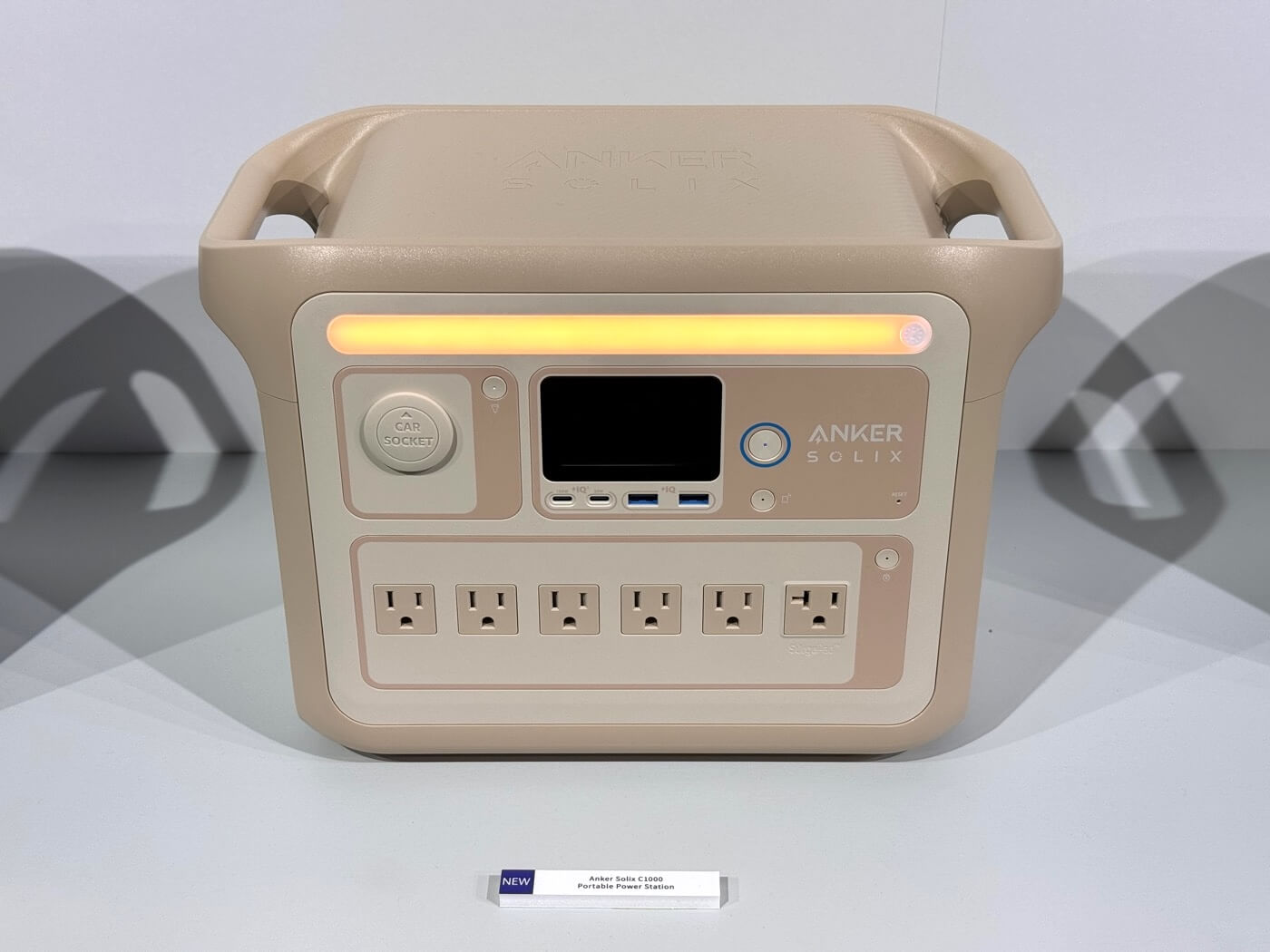 Anker、コンパクトなポータブル電源の長寿命モデル｢Anker Solix C1000 Portable Power Station｣のベージュモデルを発売