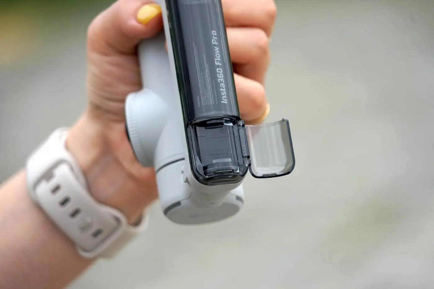 レビュー】Insta360のAI追跡搭載ジンバルの最新モデル『Insta360