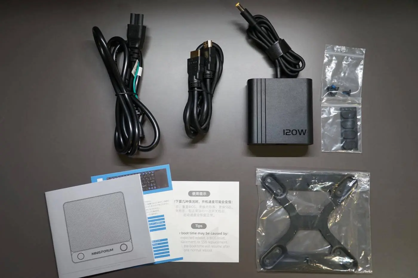 【3連休セール中】Minisform UH125 Pro ☆ PC☆ パソコン MINISFORUM、「Core Ultra 5 125H」搭載の小型デスクトップPC「UH125