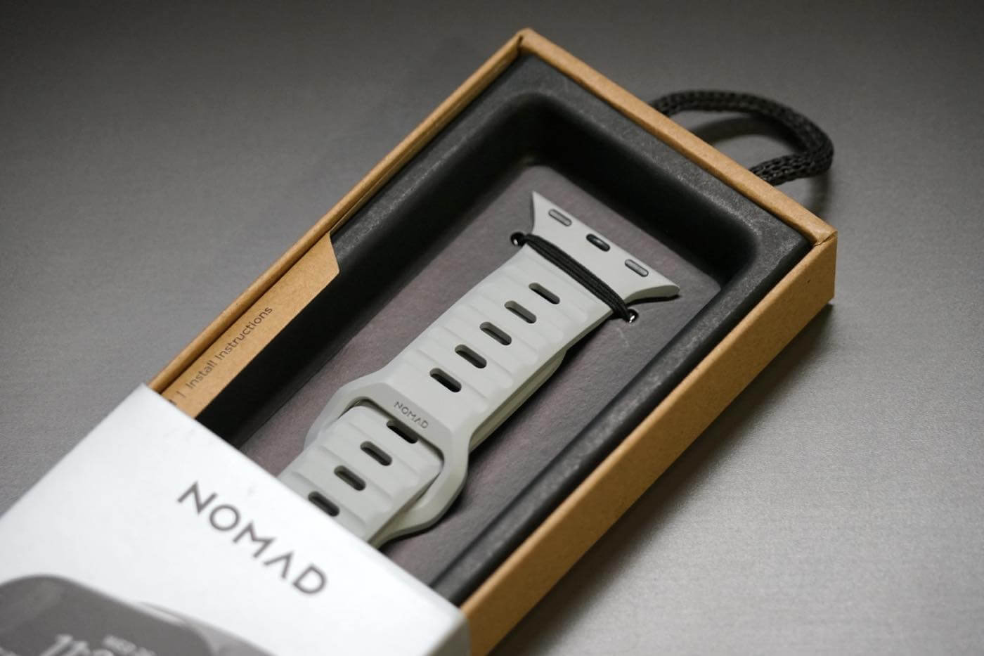 【レビュー】｢NOMAD Sport Band｣ ｰ 耐水・耐久性に優れ、NOMADらしく高級感もあるApple Watch用スポーツバンド