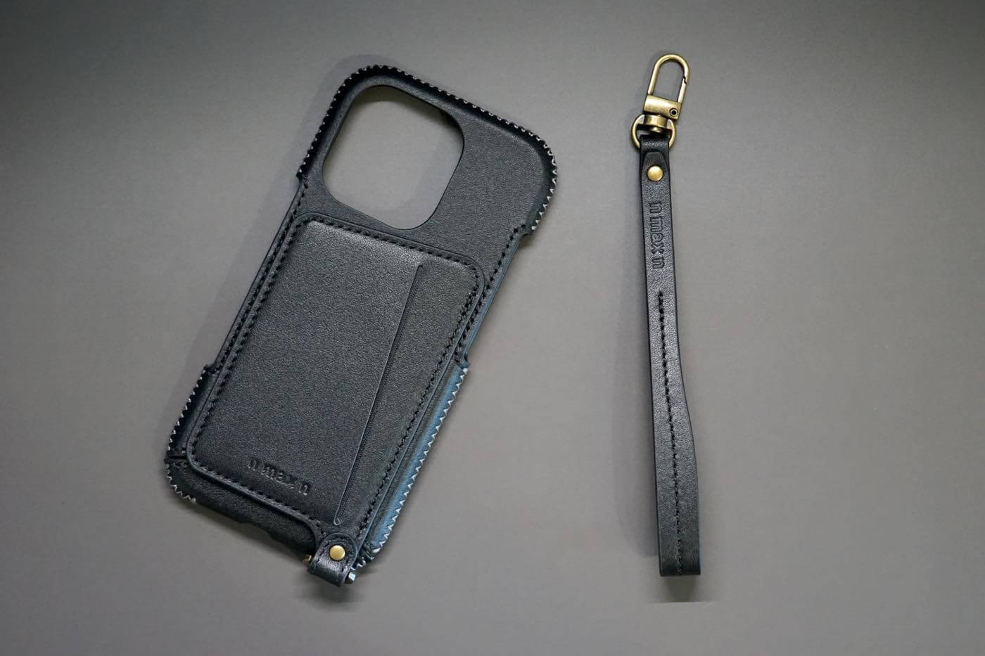 【レビュー】n max nのカードホルダー付き本革レザーケース｢Genuine Leather multi-functional Case for iPhone 16 Pro｣