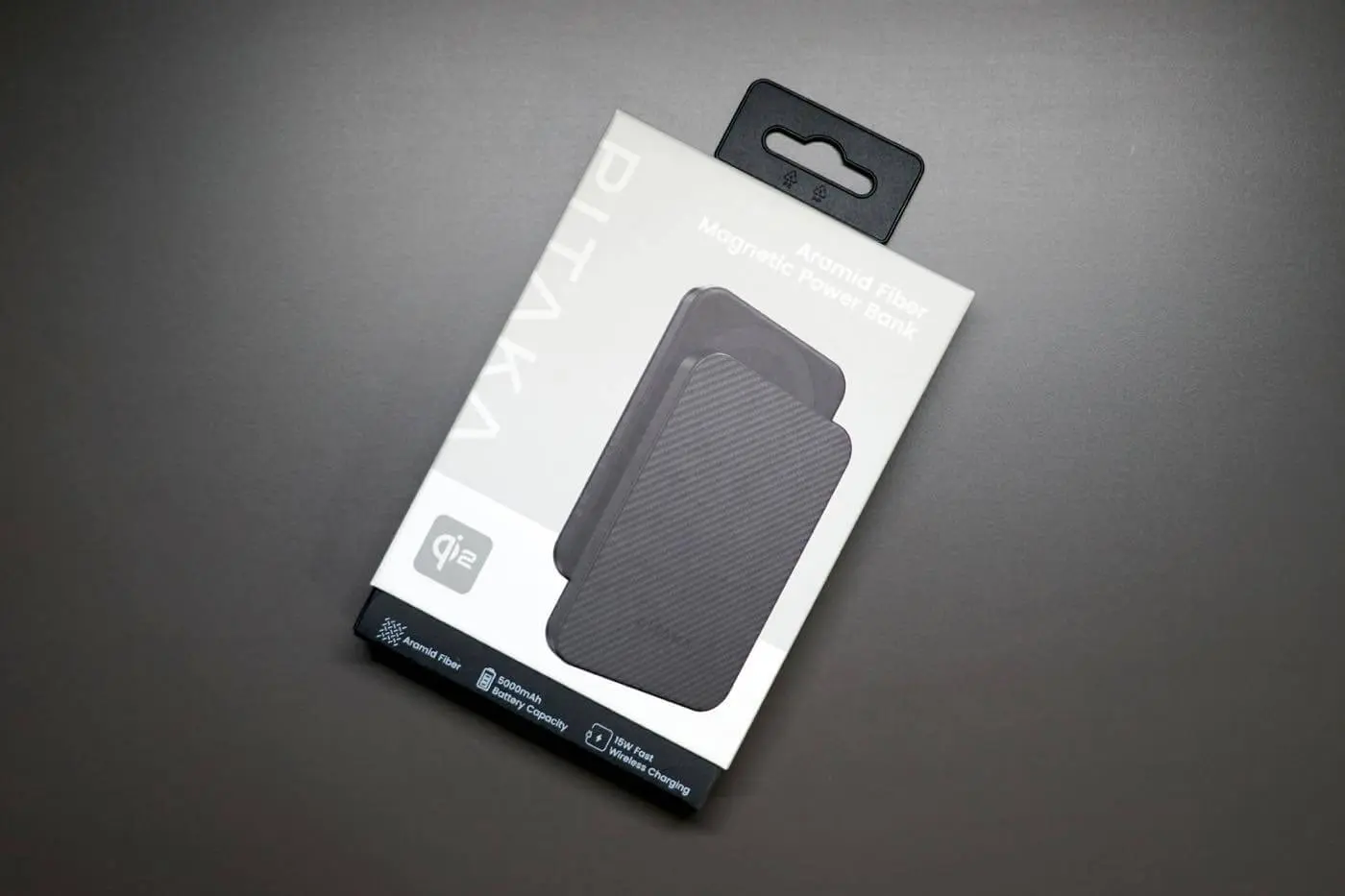 PITAKA アラミドファイバー モバイルバッテリー 5000mAh MagSafeモバイルバッテリー: Qi2ワイヤレス充電｜PITAKA