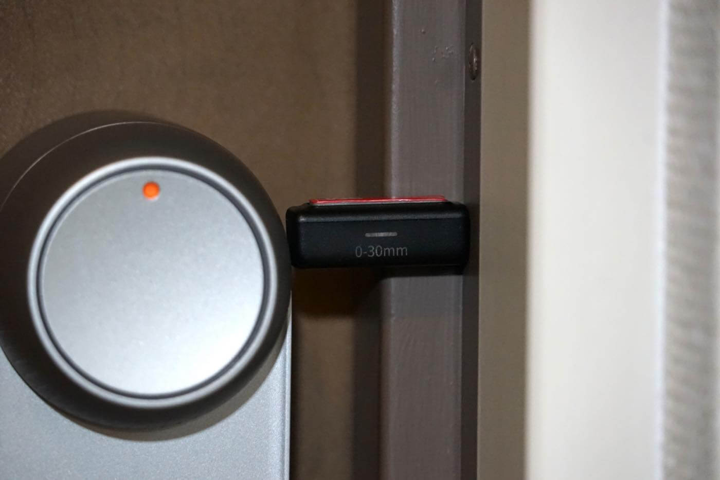 【レビュー】後付け感がない一体型カバーデザインを採用したスマートロック「SwitchBot ロック Ultra」|充電式バッテリーも標準採用