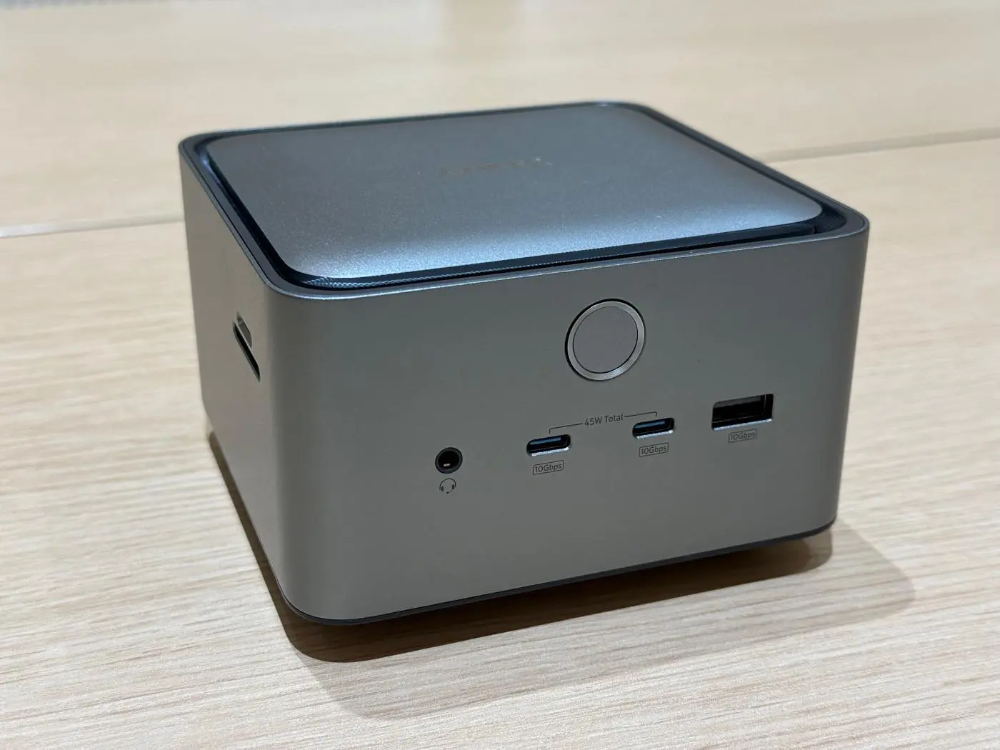 Ulanzi QT03 ドッキングステーション（SSD エンクロージャ付き）