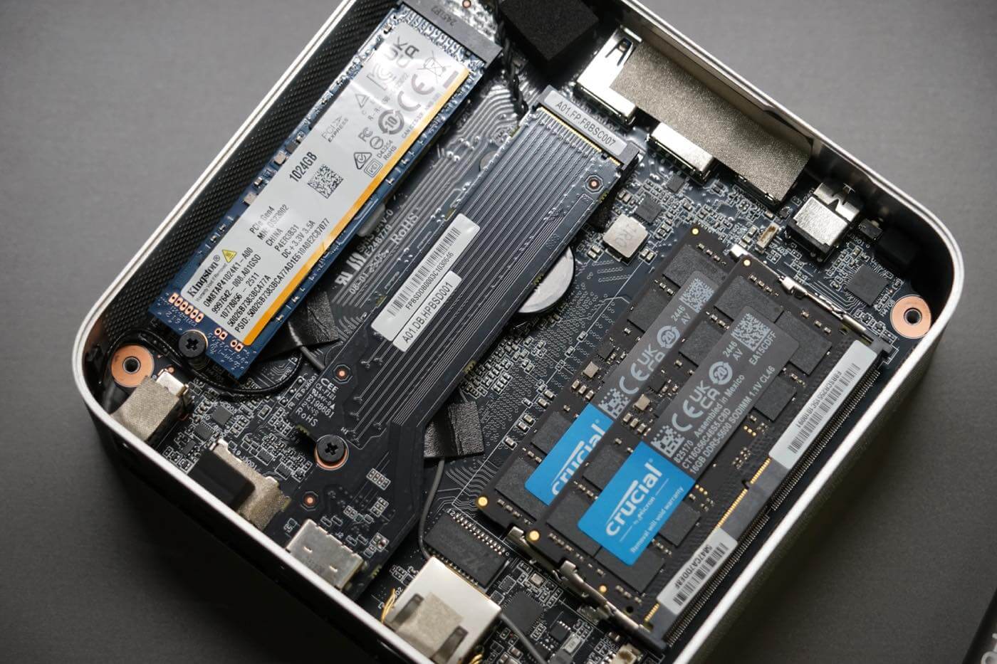 【レビュー】Ryzen 5 255搭載でパワフル&USB4/OCuLink搭載で拡張性も十分なミニPC「Minisforum AI X1」