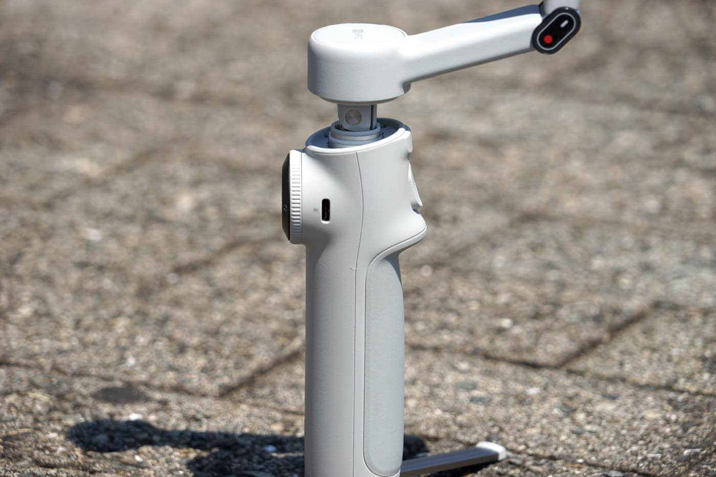 【レビュー】Insta360のスマホジンバルのエントリーモデル「Insta360 Flow 2」|初心者やライトユーザーには正直これで十分!!