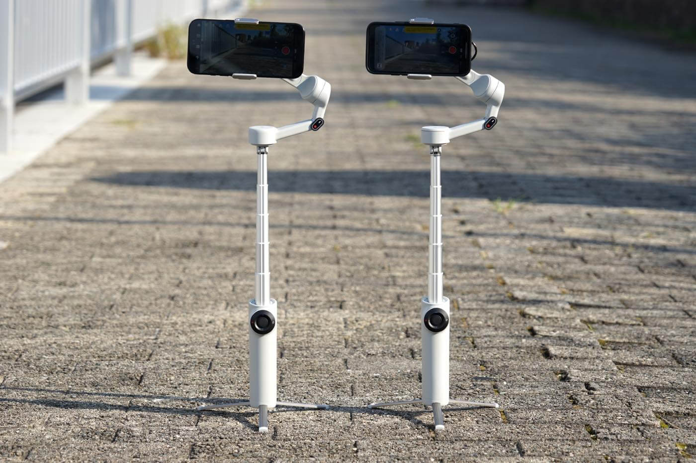 【レビュー】Insta360のスマホジンバルのエントリーモデル「Insta360 Flow 2」|初心者やライトユーザーには正直これで十分!!