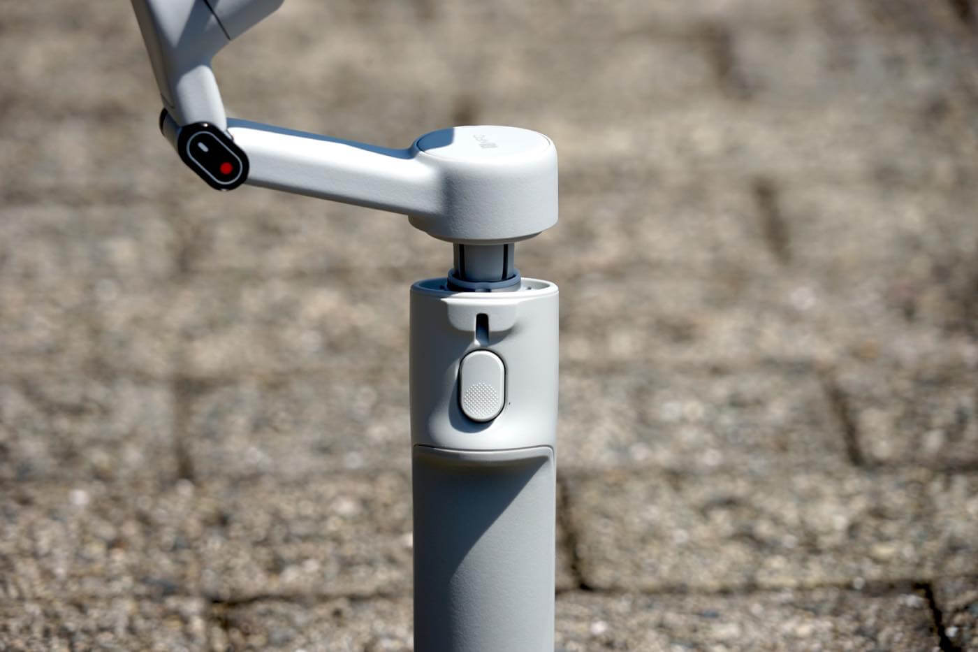 【レビュー】Insta360のスマホジンバルのエントリーモデル「Insta360 Flow 2」|初心者やライトユーザーには正直これで十分!!
