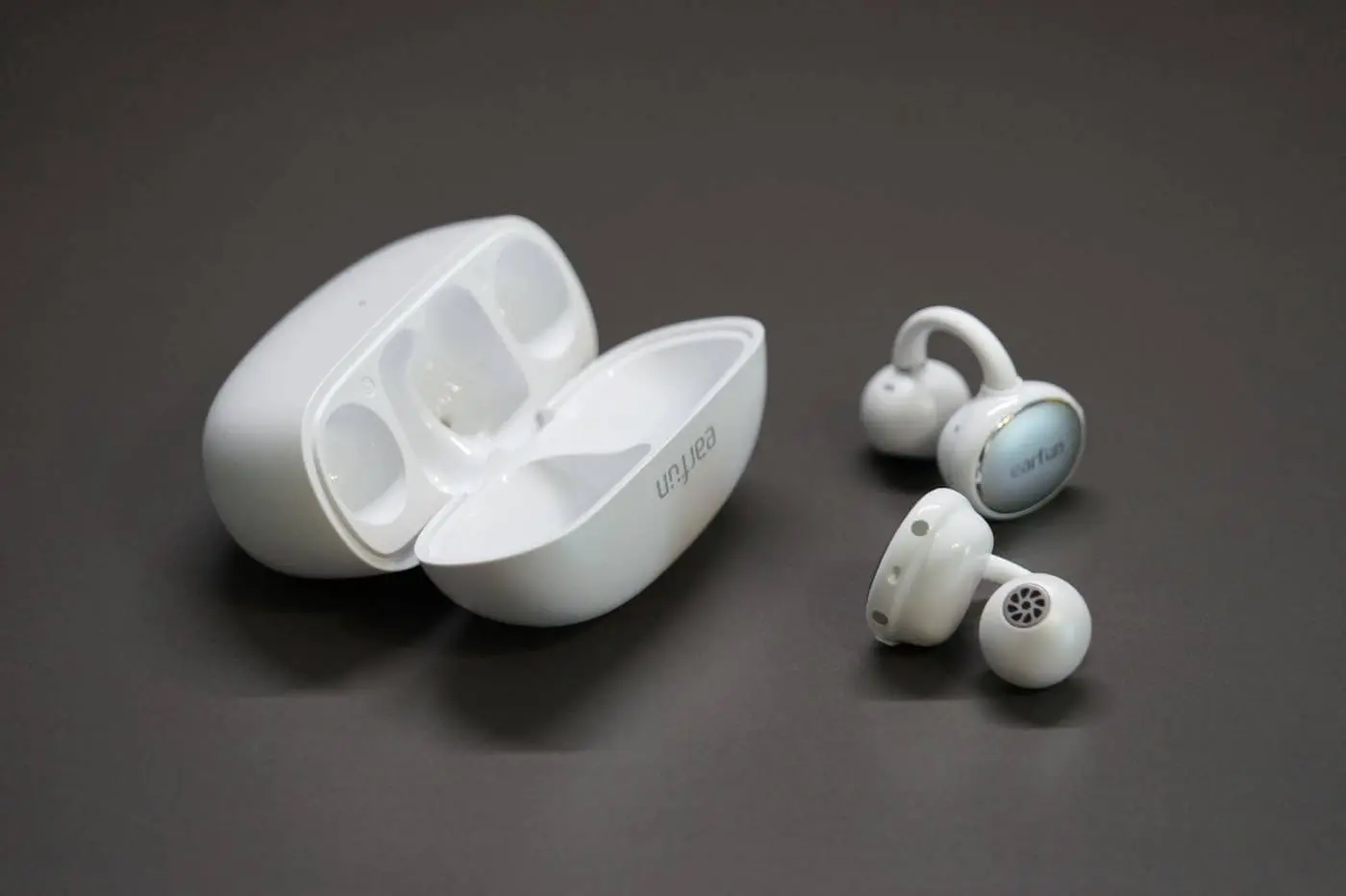 レビュー】EarFun初のイヤーカフ型イヤホン「EarFun Clip」｜LDAC対応 