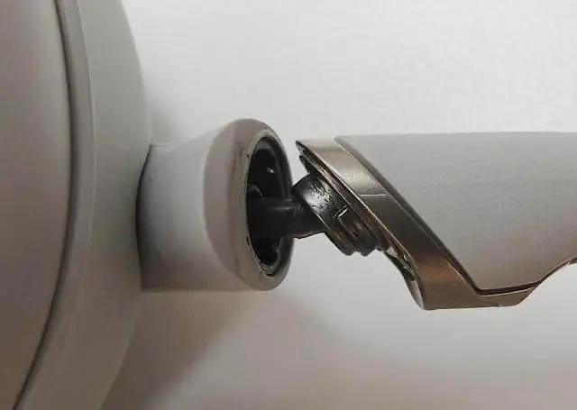 ソニーの｢WH-1000XM6｣、早くもヒンジ部分の破損事例が報告される | 気