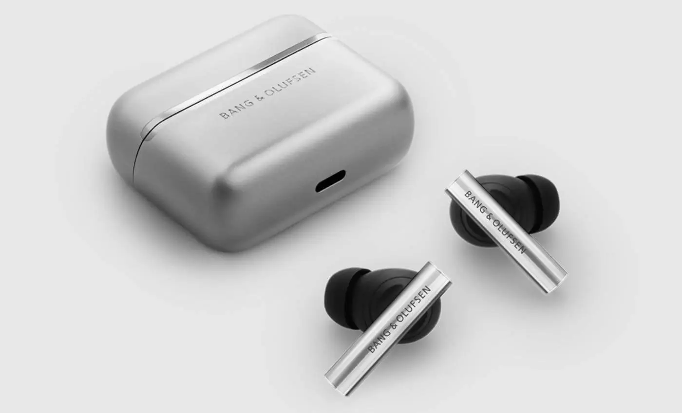 Bang & Olufsen、新型ワイヤレスイヤホン｢Beo Grace｣を発表｜価格は