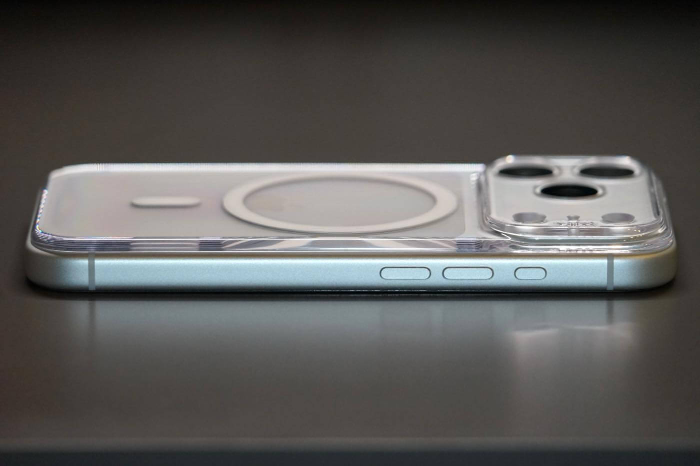 【レビュー】本当にズレなかった!!｜iPhone 17 Pro/Air向けのバックプレート｢Suti PhoneBack｣