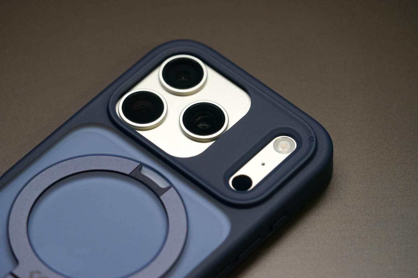 【レビュー】安定の品質!! CASEKOOの360度回転リング搭載ケース「Magicstand Pro」のiPhone 17 Pro対応モデル