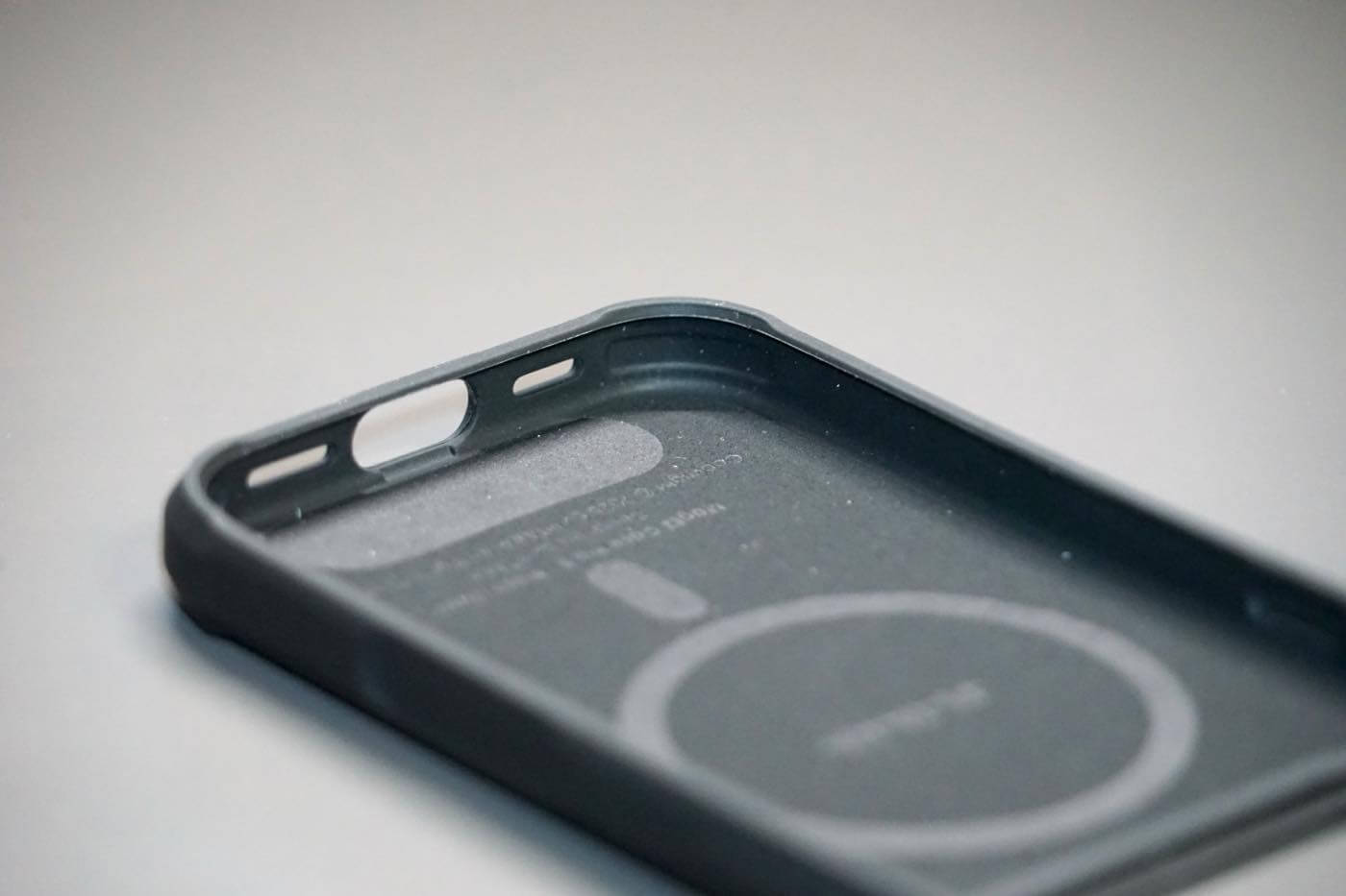 【レビュー】PITAKAの｢iPhone 17 Pro｣シリーズ対応アラミド繊維ケース3製品を一挙紹介!!｜新作の｢UltraGuard Case｣は手触りが最高