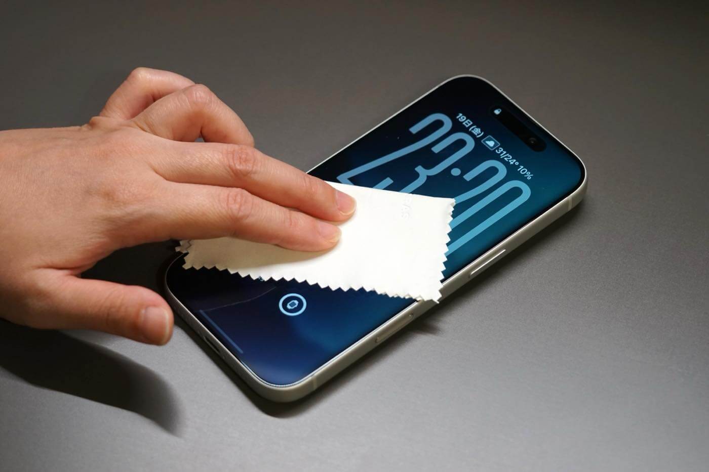 【レビュー】指紋が付きにくい&簡単に貼れるTORRASのガラスフィルム｢GlassGo Ultra｣
