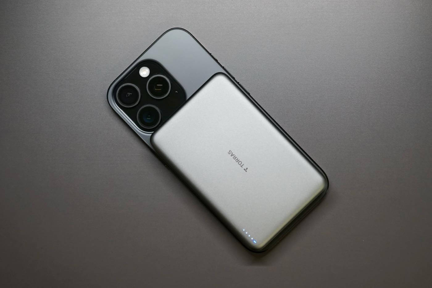【レビュー】次世代エコレザーを採用した360度回転スタンド搭載ケース｢TORRAS Ostand Q3 レザートーン｣