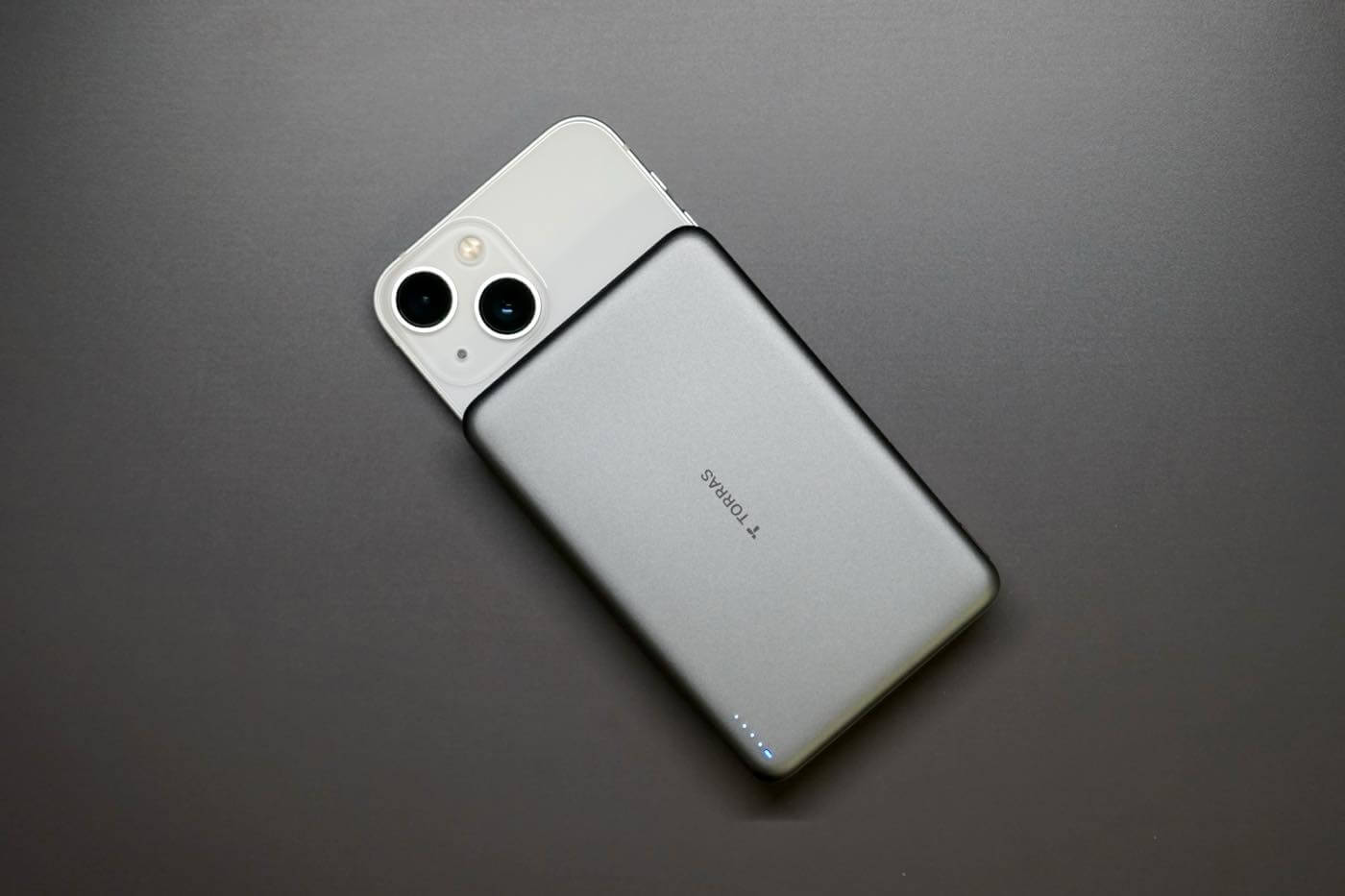 【レビュー】次世代エコレザーを採用した360度回転スタンド搭載ケース｢TORRAS Ostand Q3 レザートーン｣