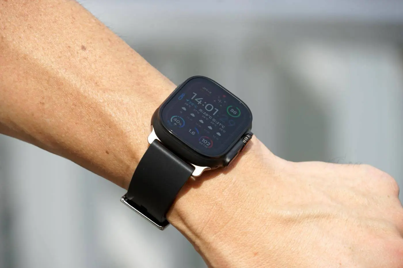 ビジネスシーンやモードなスタイルにも合うApple Watch用バンド「MinZ