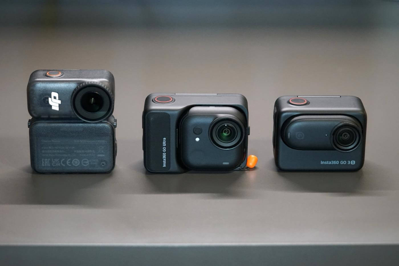 「Insta360 GO Ultra」 vs. 「DJI Osmo Nano」|モジュール式小型アクションカメラの最新モデルを比較