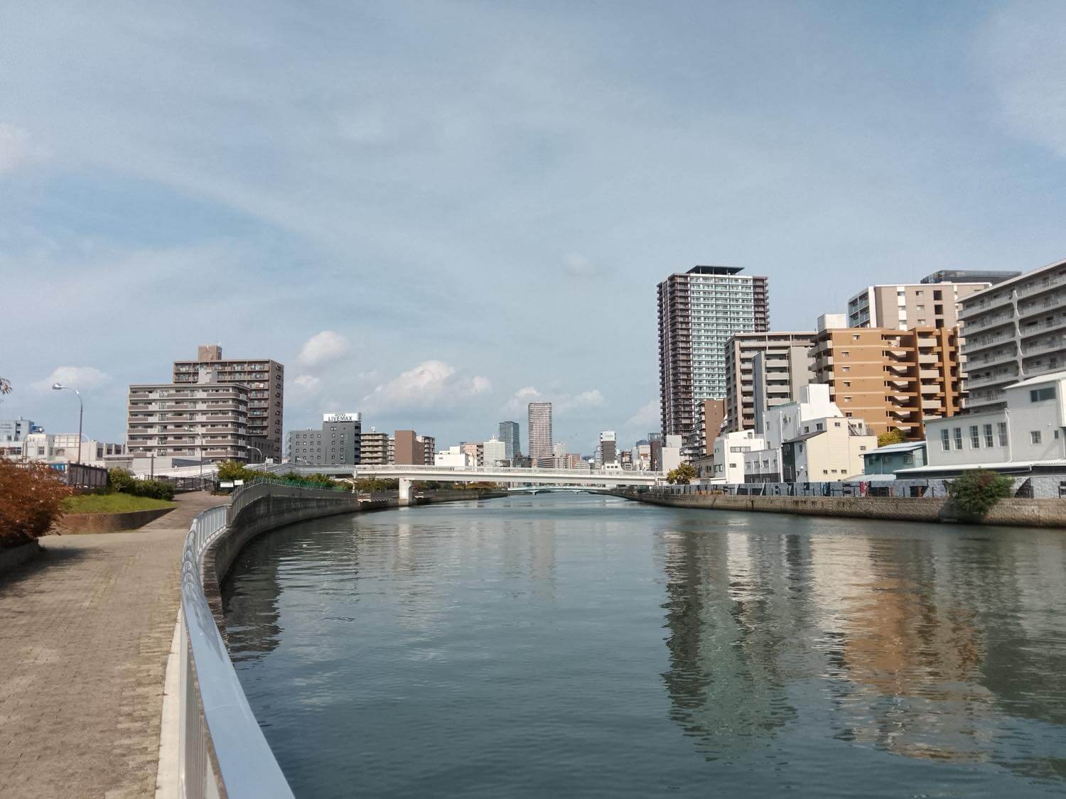 『OSCAL TIGER 8』レビュー｜割り切りも必要だが、約2万円で購入出来る120Hz対応大画面スマホ