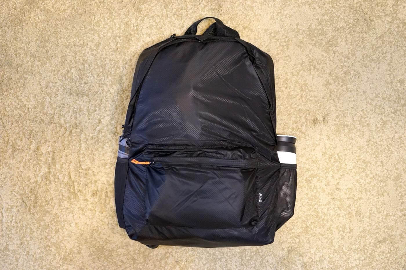 【レビュー】極薄 & 高強度ナイロン素材採用で超軽量の大容量デイパック｢MinZ DAYPACK Air｣｜MacBook/iPad収納用の保護スリーブも搭載