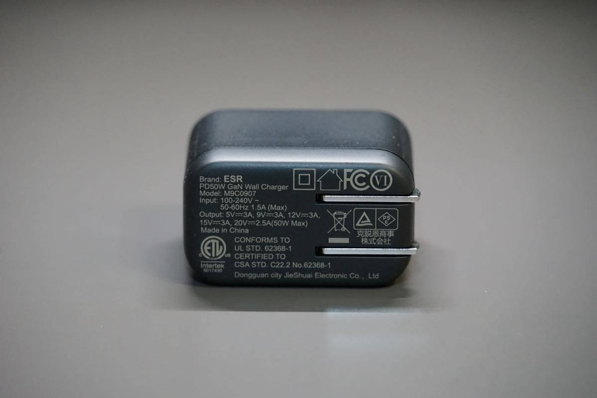 【レビュー】｢ESR CryoBoost 折りたたみ式 3-in-1 マグネット充電ステーション (Qi2 25W)｣ ｜冷却機構も搭載で携帯型3-in-1モデルとしては弱点なし?!