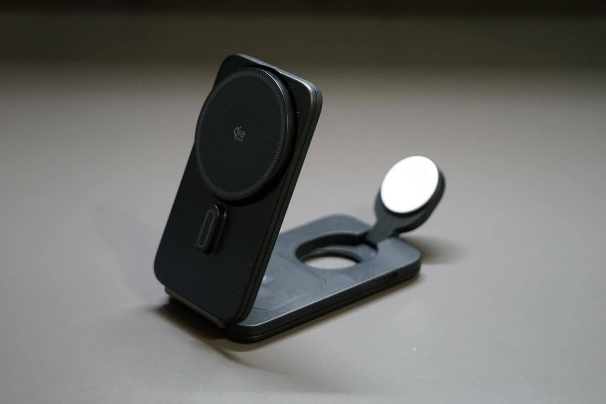 【レビュー】｢ESR CryoBoost 折りたたみ式 3-in-1 マグネット充電ステーション (Qi2 25W)｣ ｜冷却機構も搭載で携帯型3-in-1モデルとしては弱点なし?!