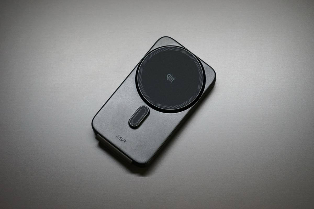 【レビュー】｢ESR CryoBoost 折りたたみ式 3-in-1 マグネット充電ステーション (Qi2 25W)｣ ｜冷却機構も搭載で携帯型3-in-1モデルとしては弱点なし?!