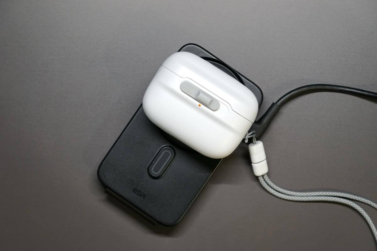 【レビュー】ESRのAirPods Pro用ケース｢ESR Pulse フリックロック マグネットケース｣｜磁石とラッチによるロック機構を搭載で落下時も安心