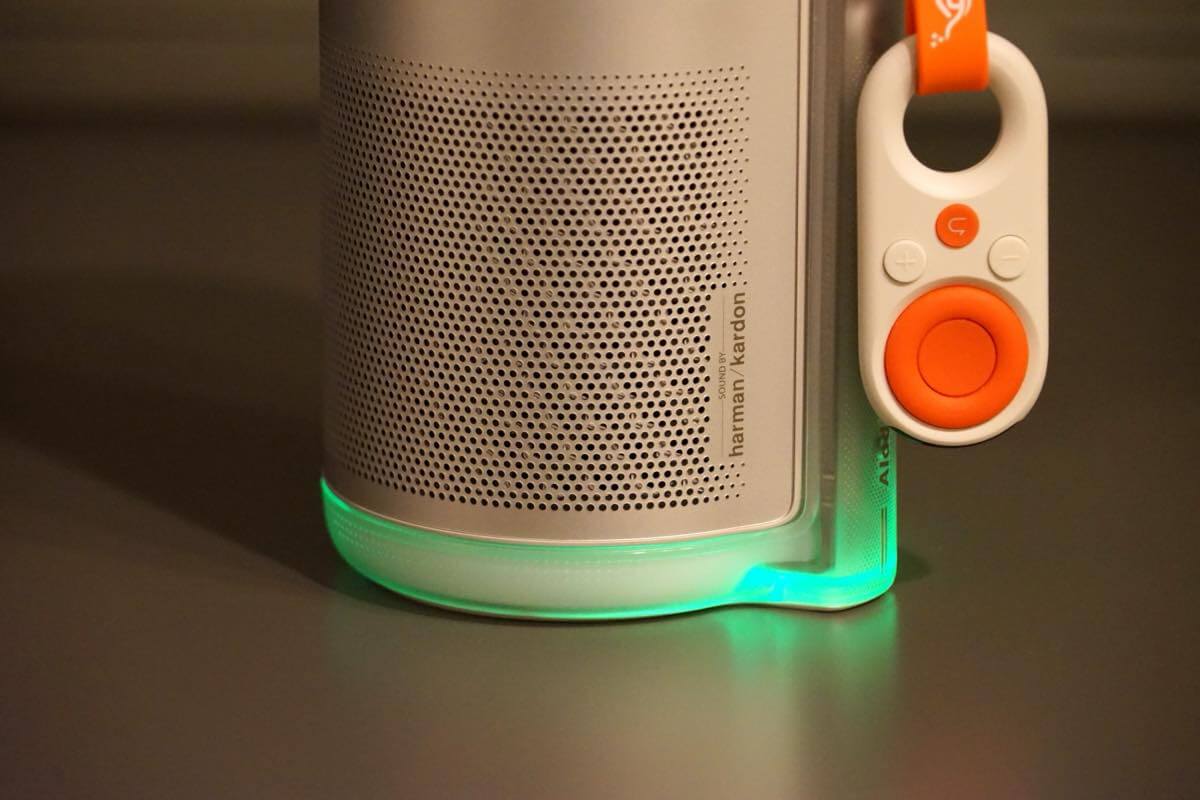 【レビュー】「Aladdin Poca Laser」|3色レーザー搭載で高画質&動画視聴だけじゃない豊富なコンテンツも特徴のモバイルプロジェクター