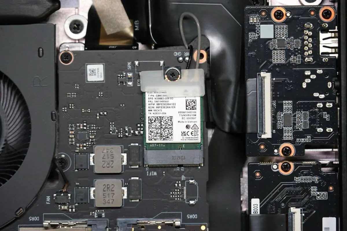 レビュー】GeForce RTX 5070 Laptop搭載の超薄型ゲーミングPC