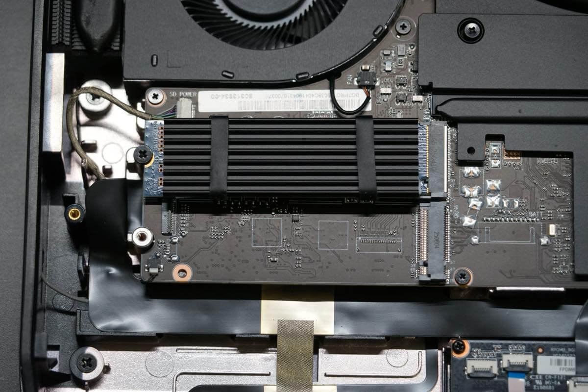 【レビュー】GeForce RTX 5070 Laptop搭載の超薄型ゲーミングPC「Minisforum AtomMan G7 Pro」をチェック