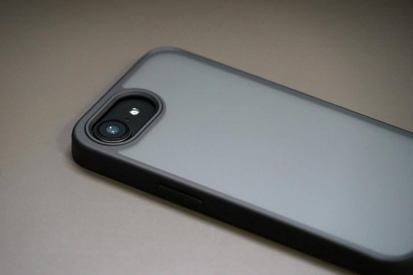 【レビュー】CASEKOOの360度回転スタンド搭載ケース｢Magicstand Pro｣にiPhone 17e対応モデルが登場｜よりシンプルな｢Basic Case｣も