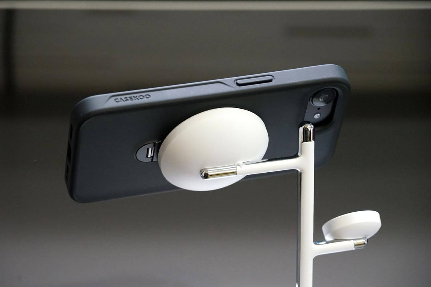 【レビュー】CASEKOOの360度回転スタンド搭載ケース｢Magicstand Pro｣にiPhone 17e対応モデルが登場｜よりシンプルな｢Basic Case｣も