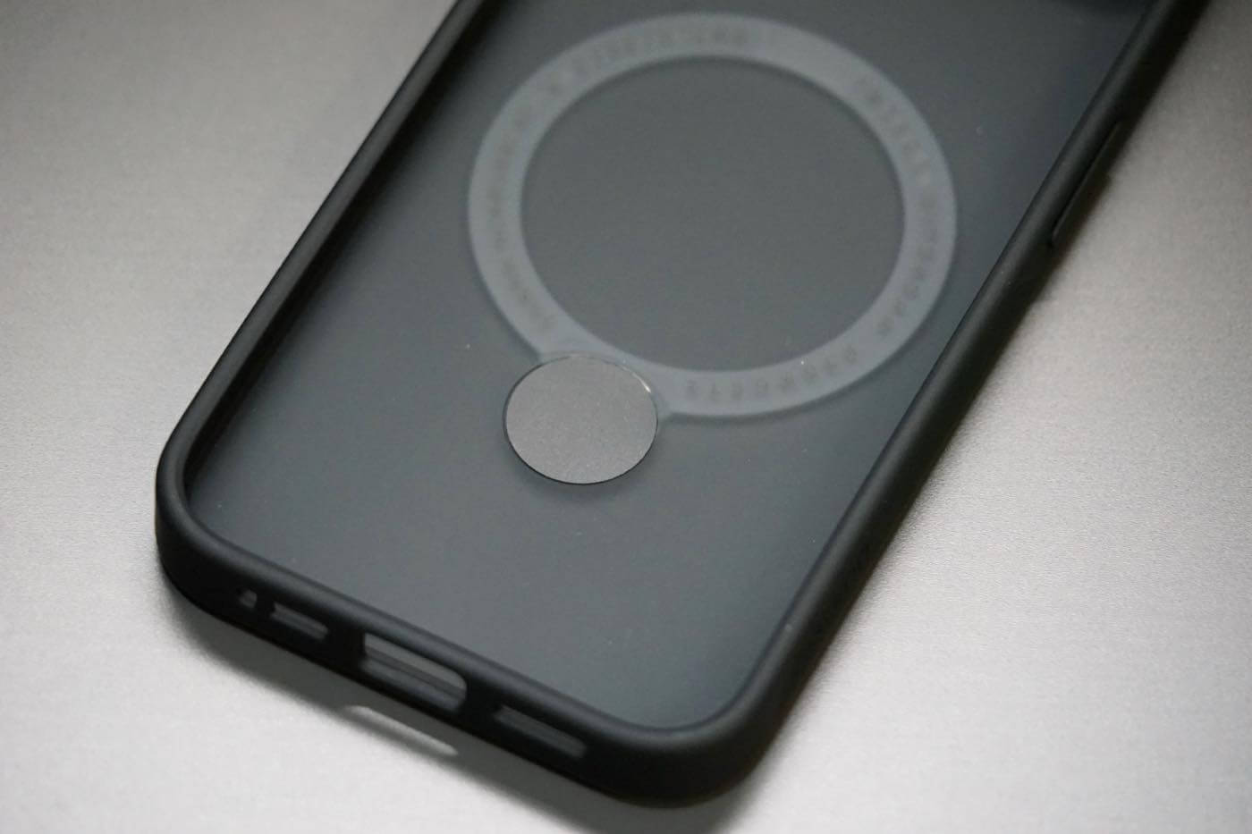 【レビュー】CASEKOOの360度回転スタンド搭載ケース｢Magicstand Pro｣にiPhone 17e対応モデルが登場｜よりシンプルな｢Basic Case｣も