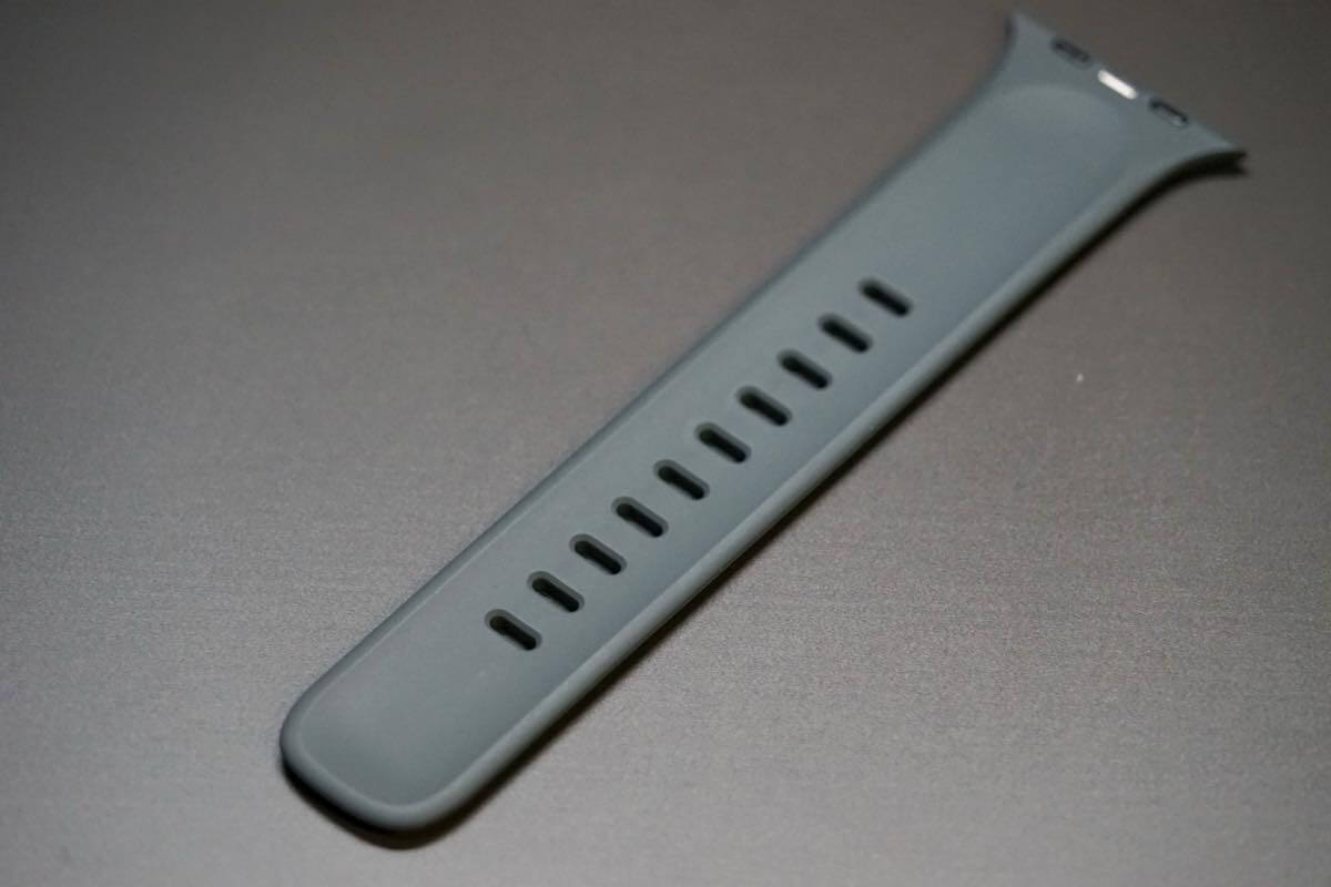 【レビュー】ドットデザインで落ち着いた雰囲気のApple Watch用スポーツバンド｢MinZ DOT Band｣ ｰ ワイドなフォルムが｢Ultra｣との相性も○