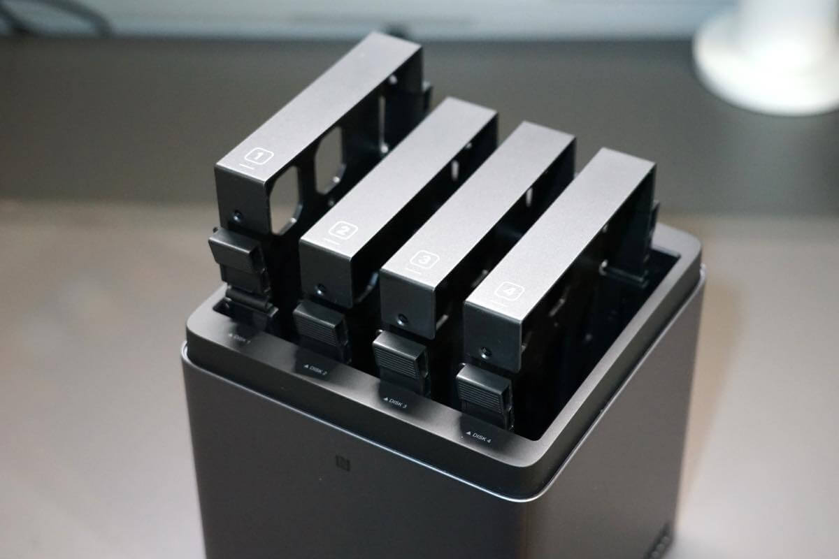 【レビュー】「UGREEN NASync DH4300 Plus」ｰ スマホの写真や動画のバックアップに最適で、簡単・手頃なエントリーNASキット