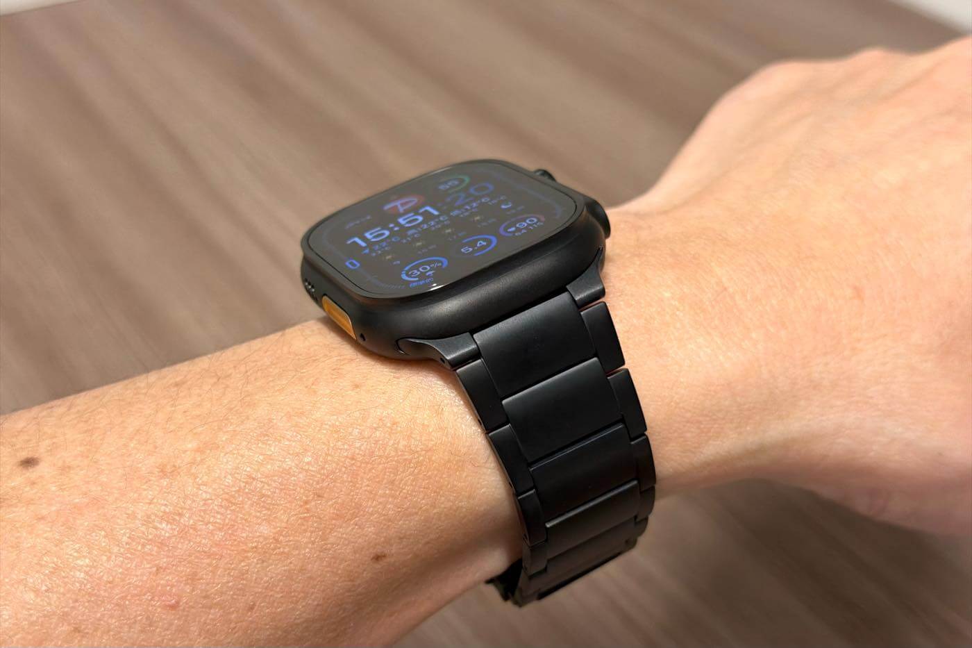 【レビュー】｢MinZ Titanium Band PRO｣ ｰ フルチタニウム仕様でApple Watch Ultraとの一体感が魅力