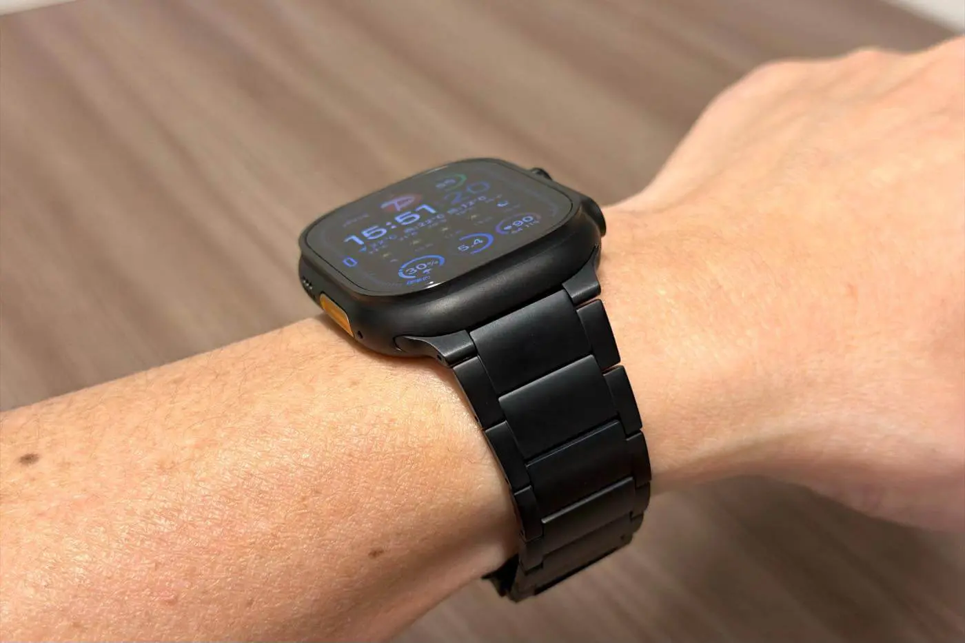 レビュー】｢MinZ Titanium Band PRO｣ ｰ フルチタニウム仕様でApple 