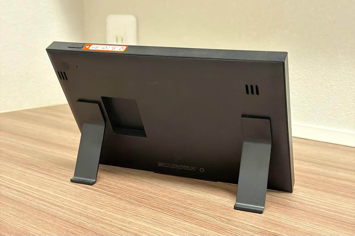 【レビュー】『SwitchBot スマートデイリーステーション』をチェック ｰ 電子ペーパー搭載天気情報端末で｢今日何着る? 傘必要??｣も解決