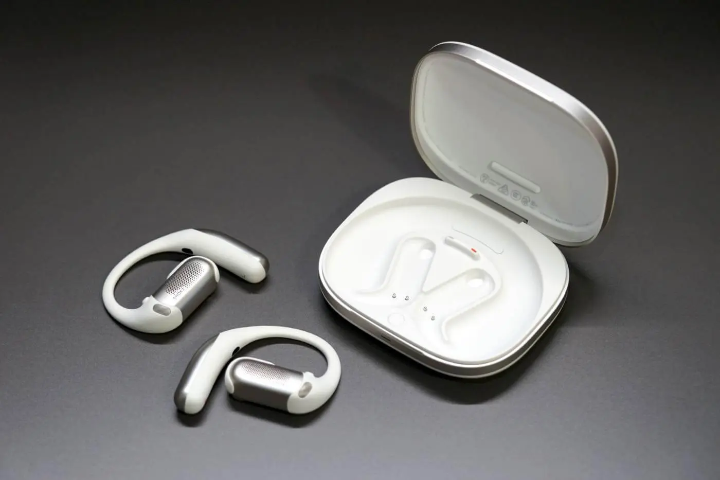 【90分使用美品】SHOKZ OpenFit Pro ホワイト【ノイキャン】 レビュー】『Shokz OpenFit Pro』をチェック ｰ オープンイヤー型の弱点