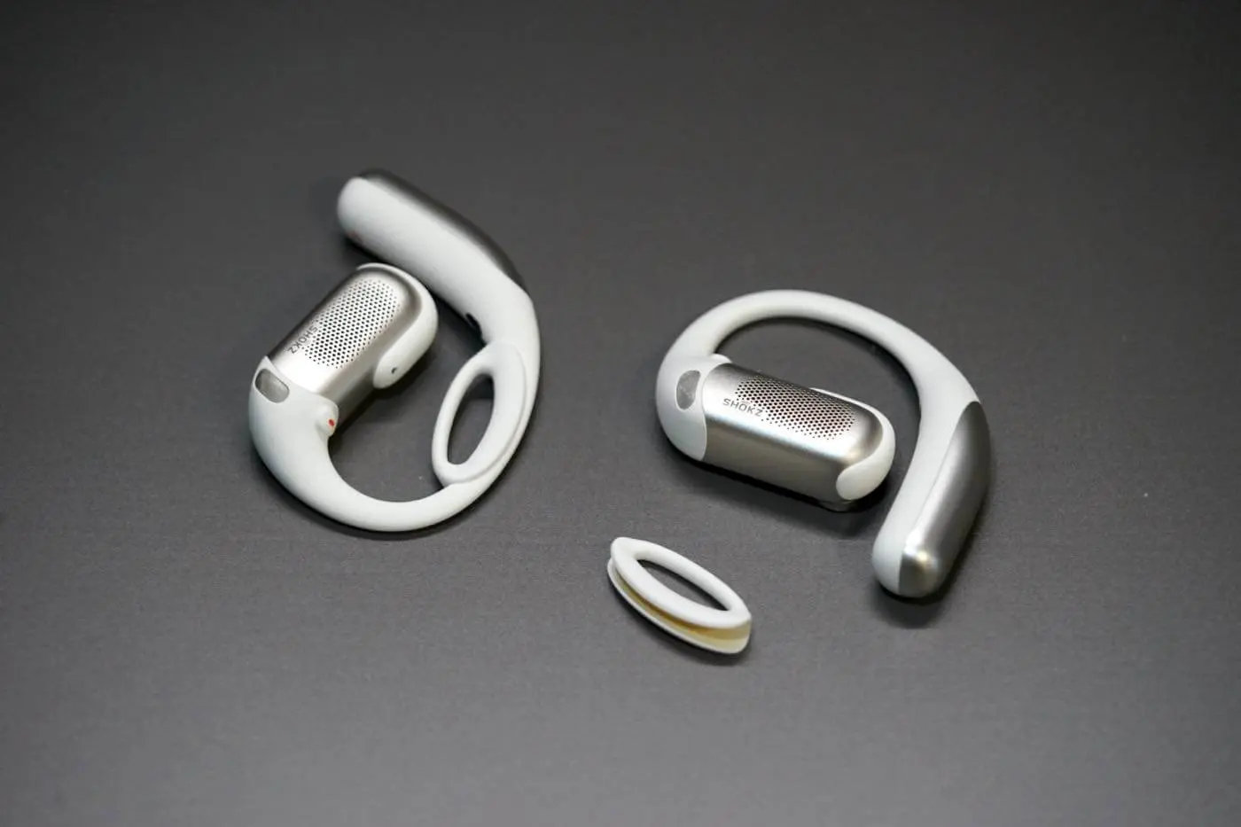 レビュー】『Shokz OpenFit Pro』をチェック ｰ オープンイヤー型の弱点