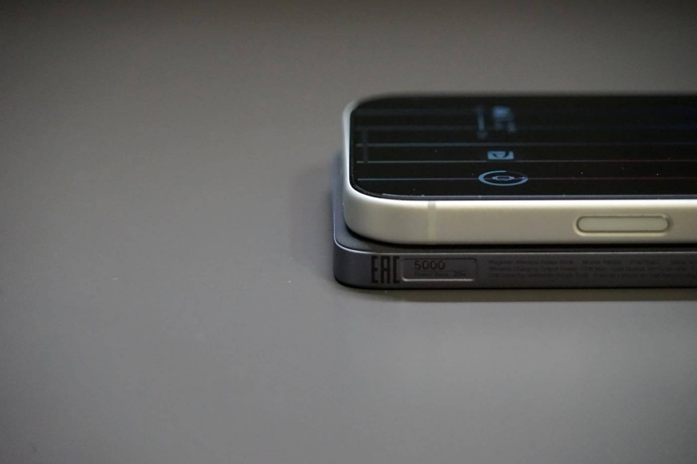 【レビュー】厚さ8.6㎜の超薄型設計モバイルバッテリー｢UGREEN MagFlow Air 5000mAh｣をチェック