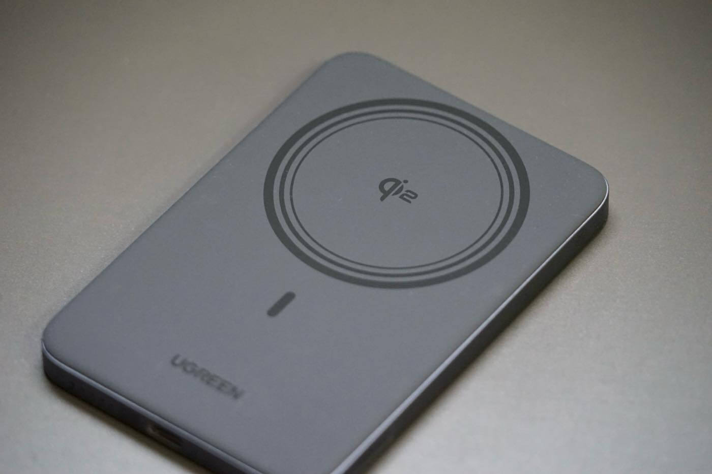 【レビュー】厚さ8.6㎜の超薄型設計モバイルバッテリー｢UGREEN MagFlow Air 5000mAh｣をチェック