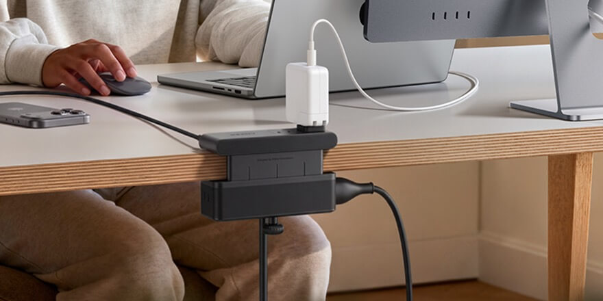 Anker、デスクを挟む形で設置可能なクランプ式電源タップ「Anker Nano Power Strip (10-in-1, 70W, クランプ式)」を発売