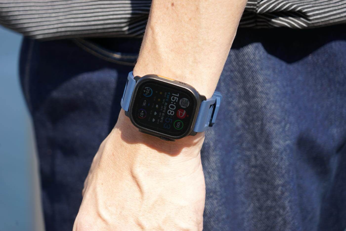 【レビュー】通気性に優れ、夏場にピッタリなApple Watch用スポーツバンド｢MinZ FKM mono Sport Band｣