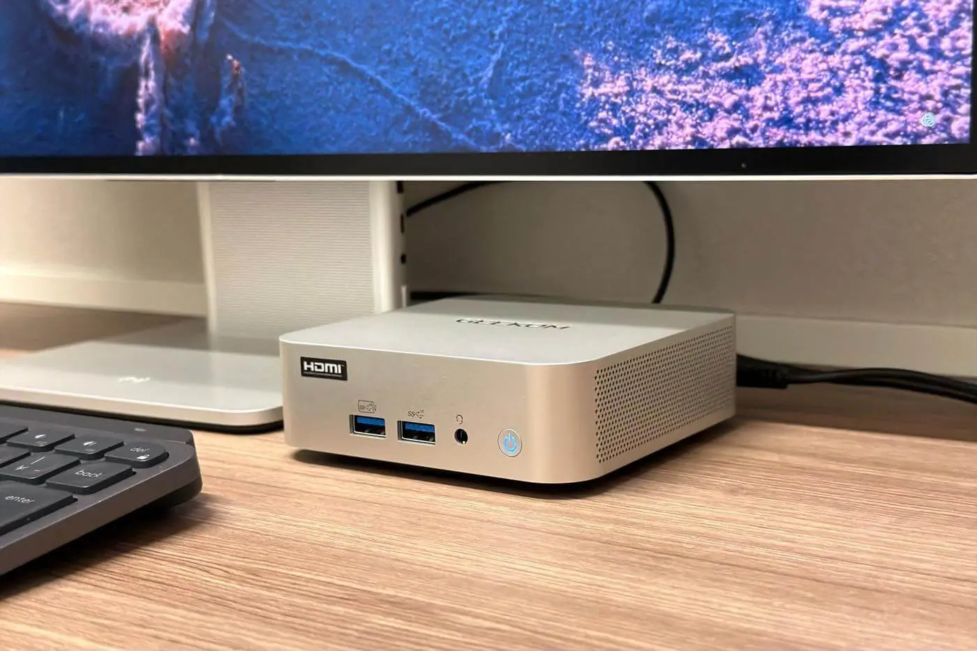 レビュー】信頼性の高い定番構成を採用したミニPC『GEEKOM A8 2026