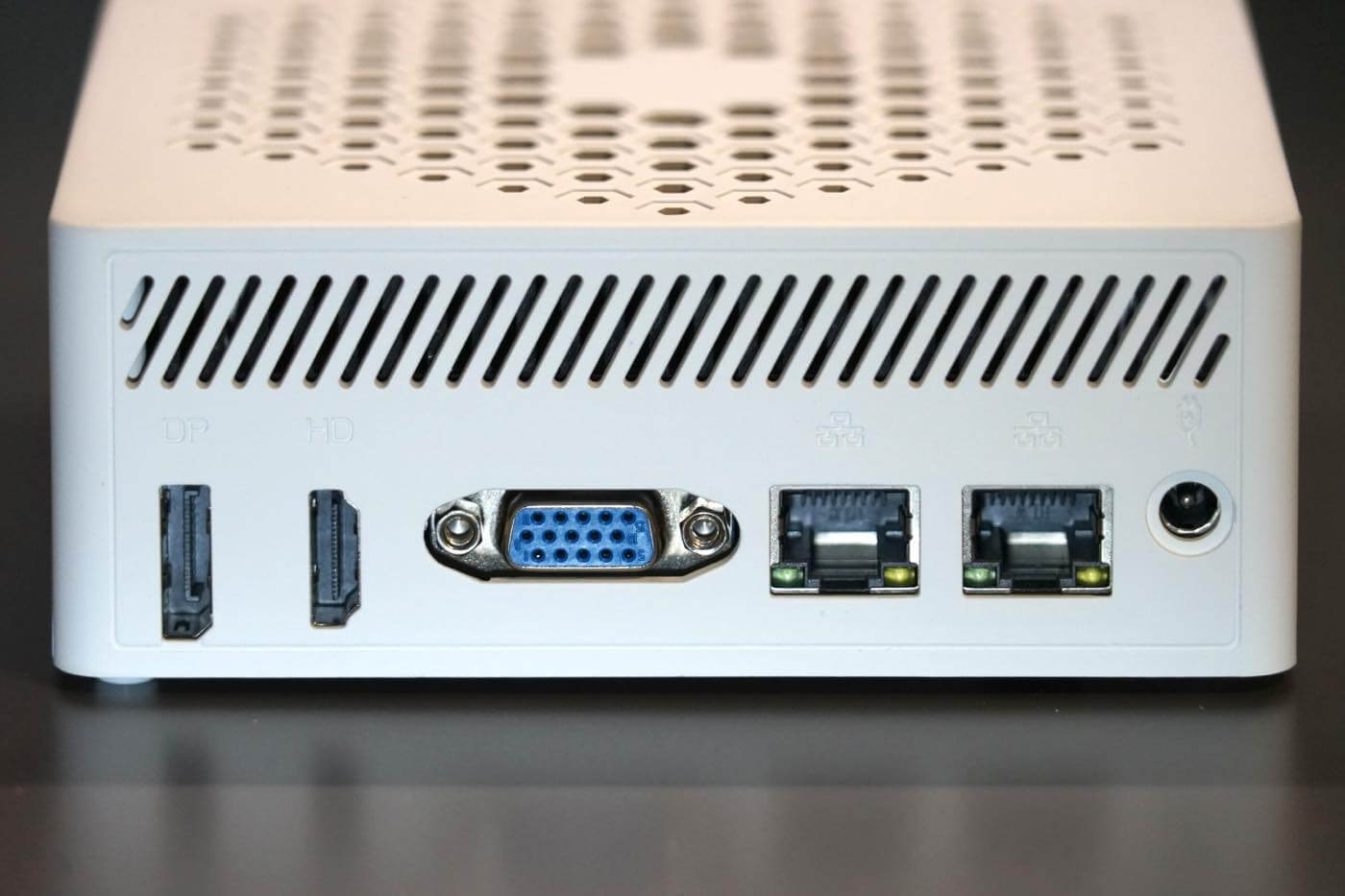 【レビュー】Intel Celeron N5095搭載のファンレスミニPC「LN5095W」をチェック