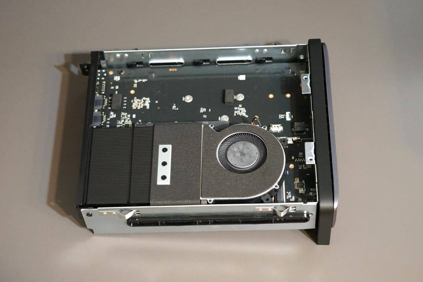 【レビュー】Ryzen AI 9 HX PRO 370搭載NASキット「Minisforum N5 Pro AI NAS」をチェック