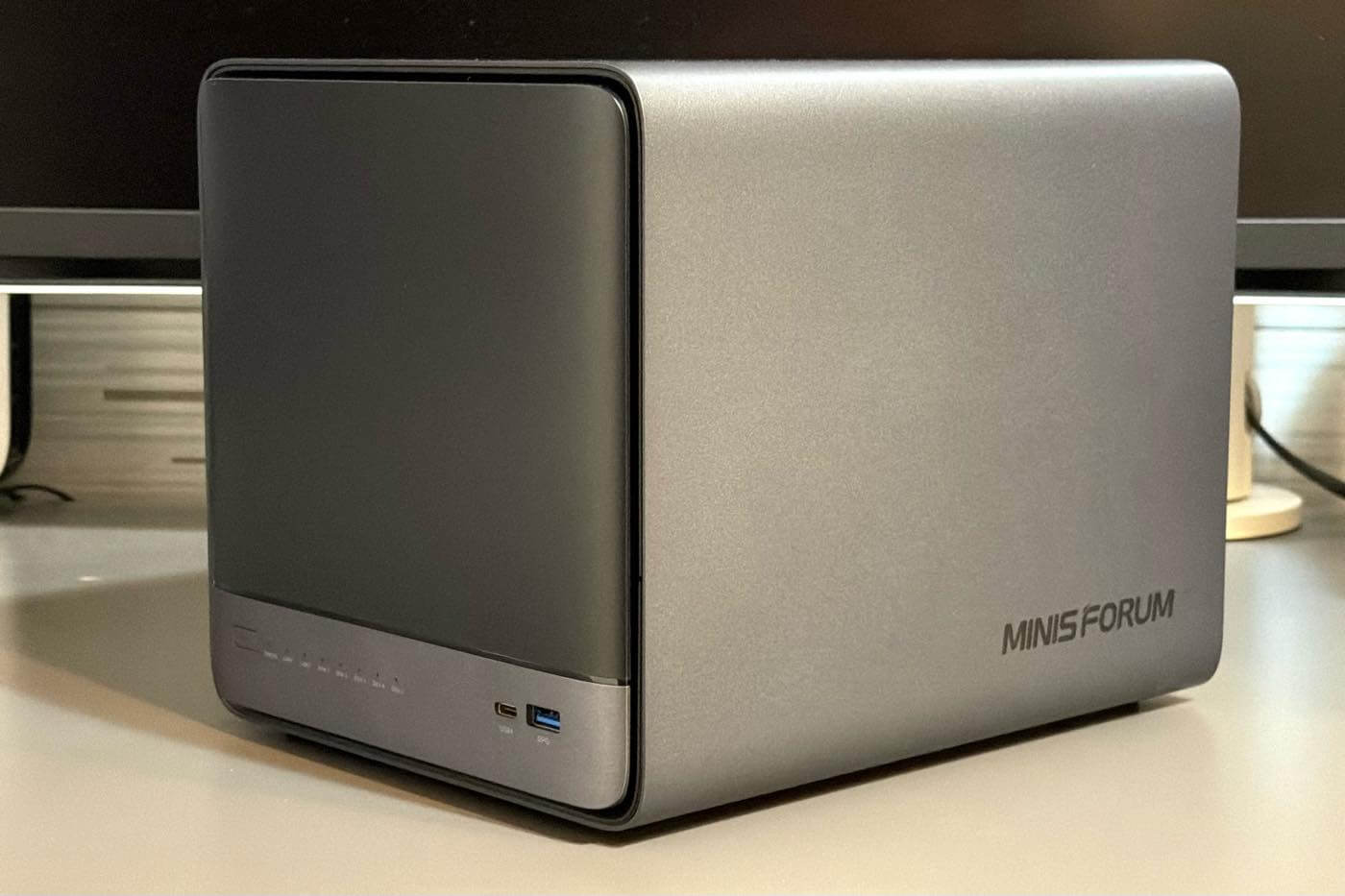 【レビュー】Ryzen AI 9 HX PRO 370搭載NASキット「Minisforum N5 Pro AI NAS」をチェック
